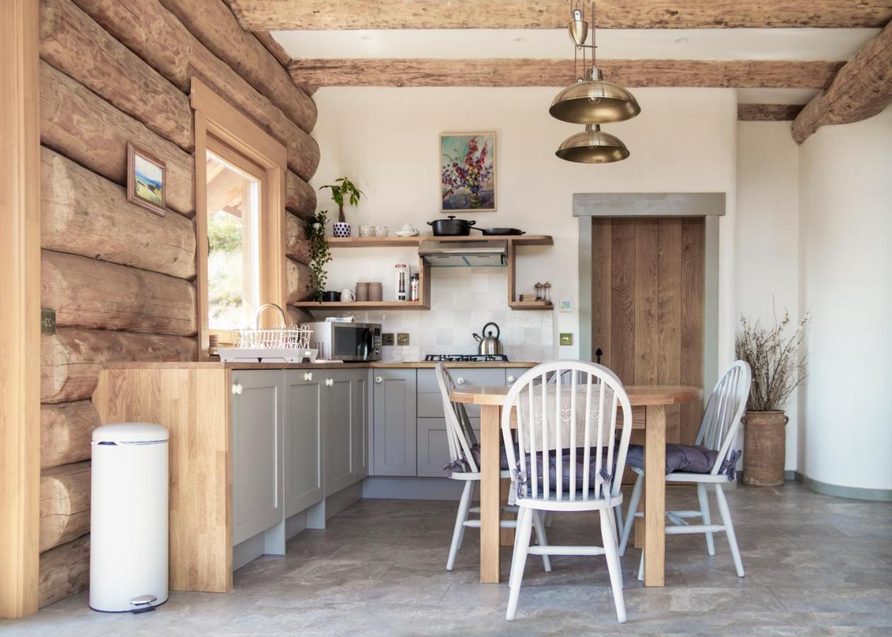 Wild Nurture Eco Luxury Offgrid Log Cabin Fort William Eksteriør billede