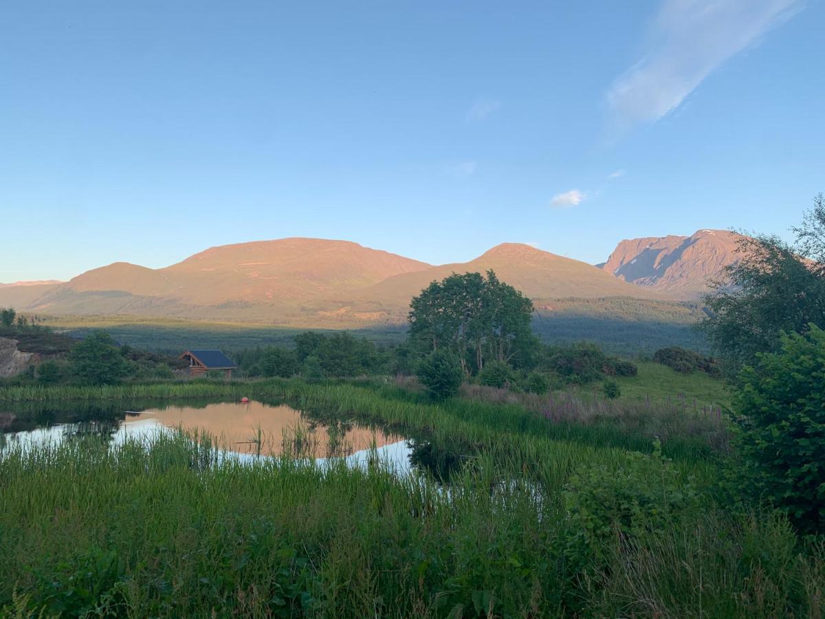 Wild Nurture Eco Luxury Offgrid Log Cabin Fort William Eksteriør billede