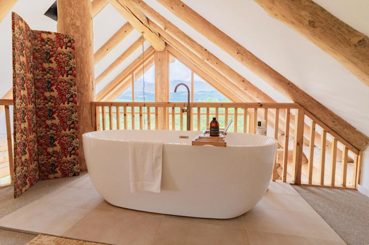 Wild Nurture Eco Luxury Offgrid Log Cabin Fort William Eksteriør billede